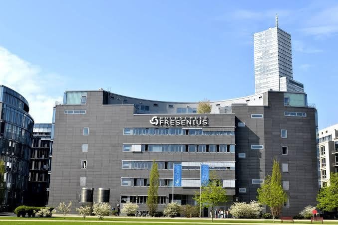 Fresenius University of Applied Sciences: Fees and Admission
